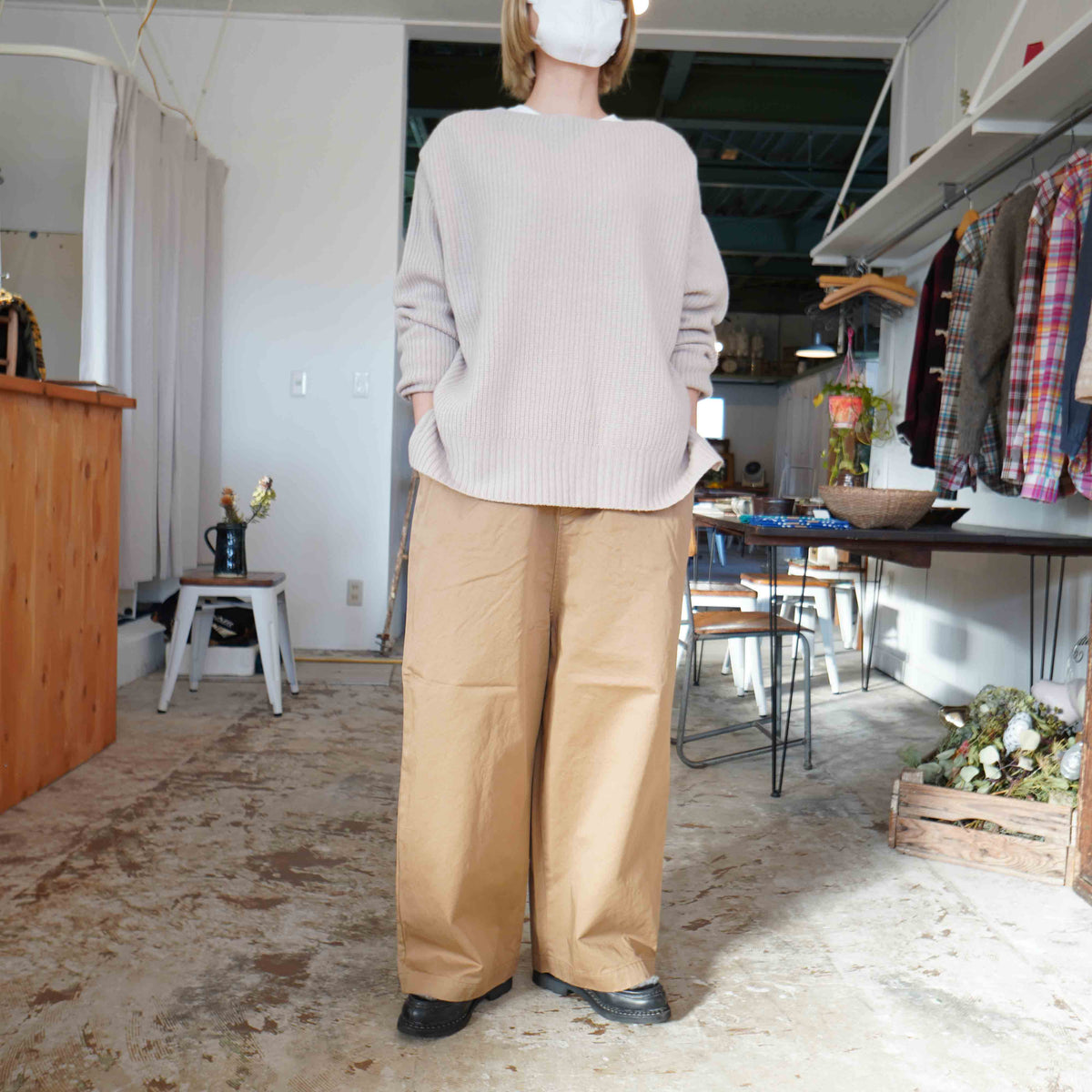 TRAVAIL MANUEL(トラバイユマニュアル) ルアンチンチノベースパンツ