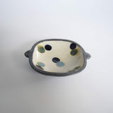 陶房眞喜屋 耳付き四角豆皿 b