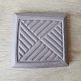 Yachimun Pottery Studio Insect Sound Square Plate (Bird)