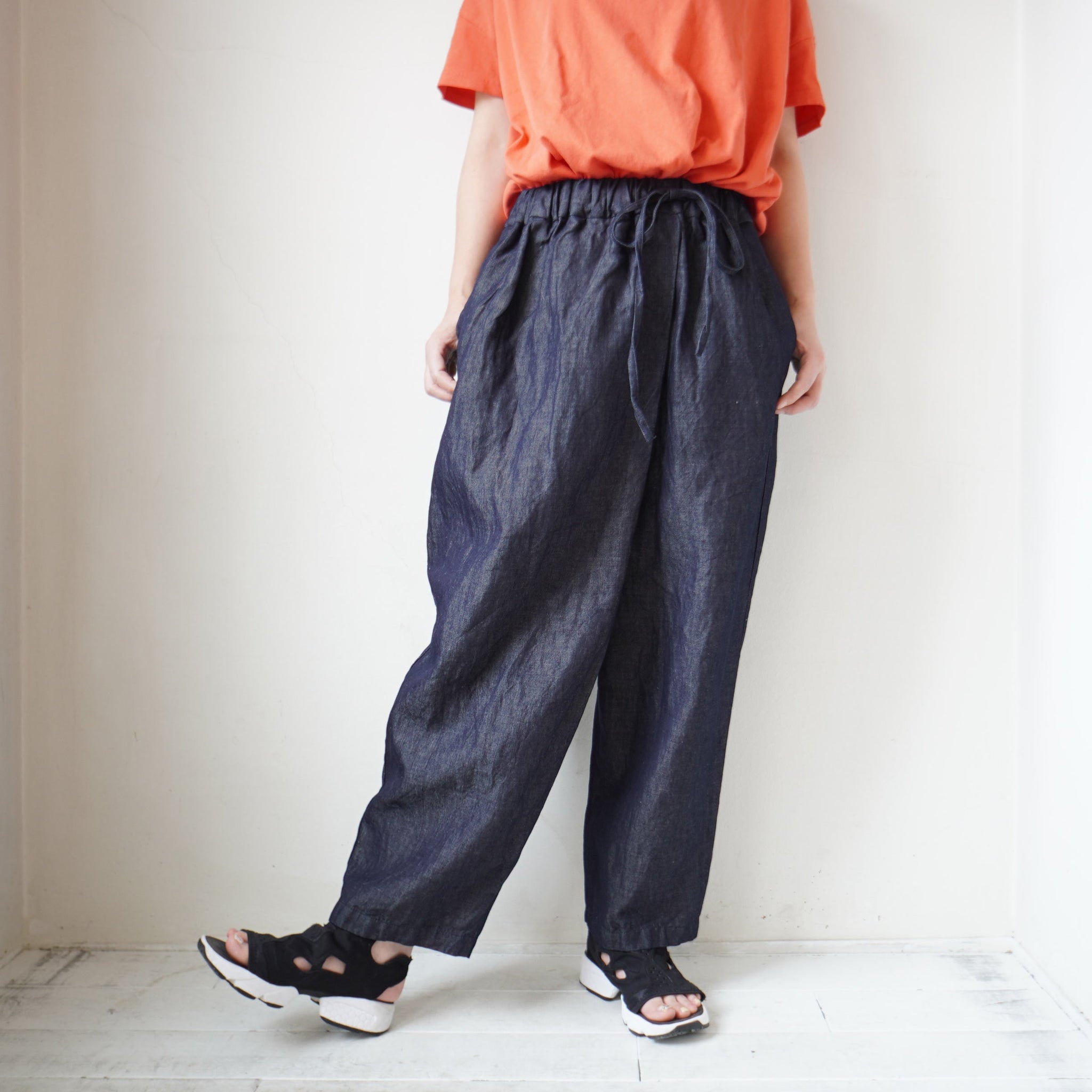 TRAVAIL MANUEL　トラバイユマニュアル　ペグパンツ　デニム TRAVAIL MANUEL トラバイユマニュアル ストレッチデニム