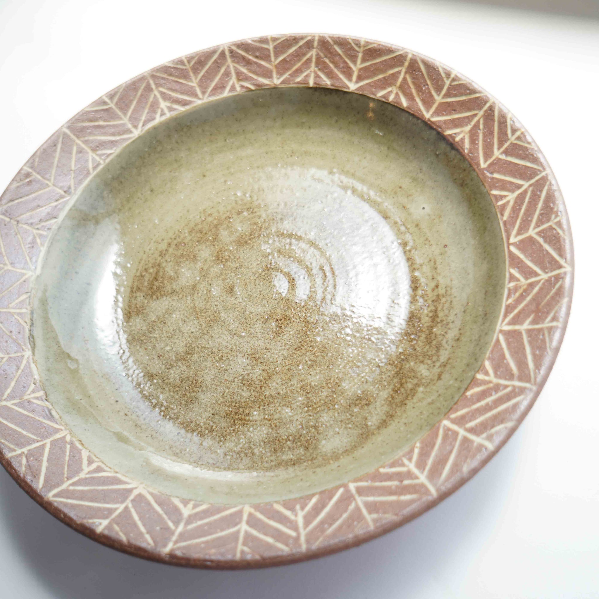 陶器工房壹　器　リム皿　8寸　やちむん やちむん 陶器工房壹 八寸皿 新品 キッチン・食器