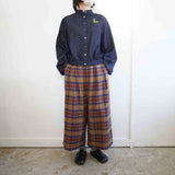 TIGRE BROCANTE(ティグルブロカンテ)　flower snake スタンドギャザーブラウス