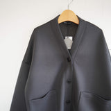 TRAVAIL MANUEL(トラバイユマニュアル)  クッションダンボールV/Nカーデ　（2045）