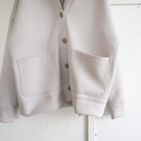 TRAVAIL MANUEL(トラバイユマニュアル)  クッションダンボールV/Nカーデ　（2045）