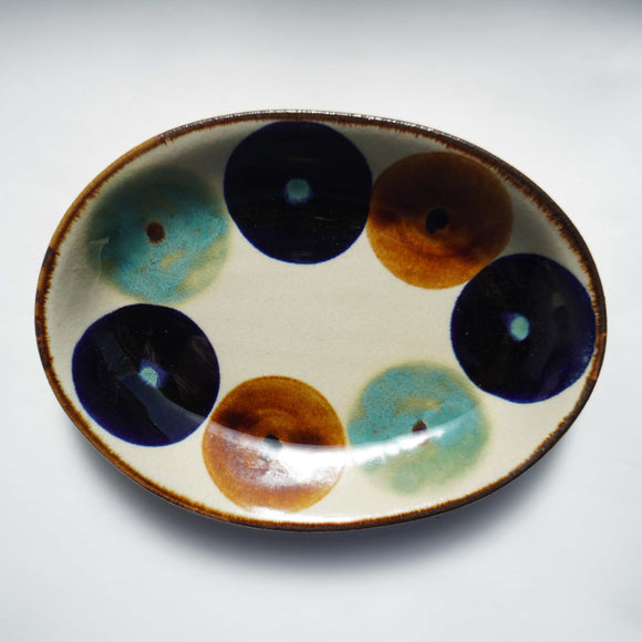 エドメ陶房　オーバル皿（三彩丸紋）